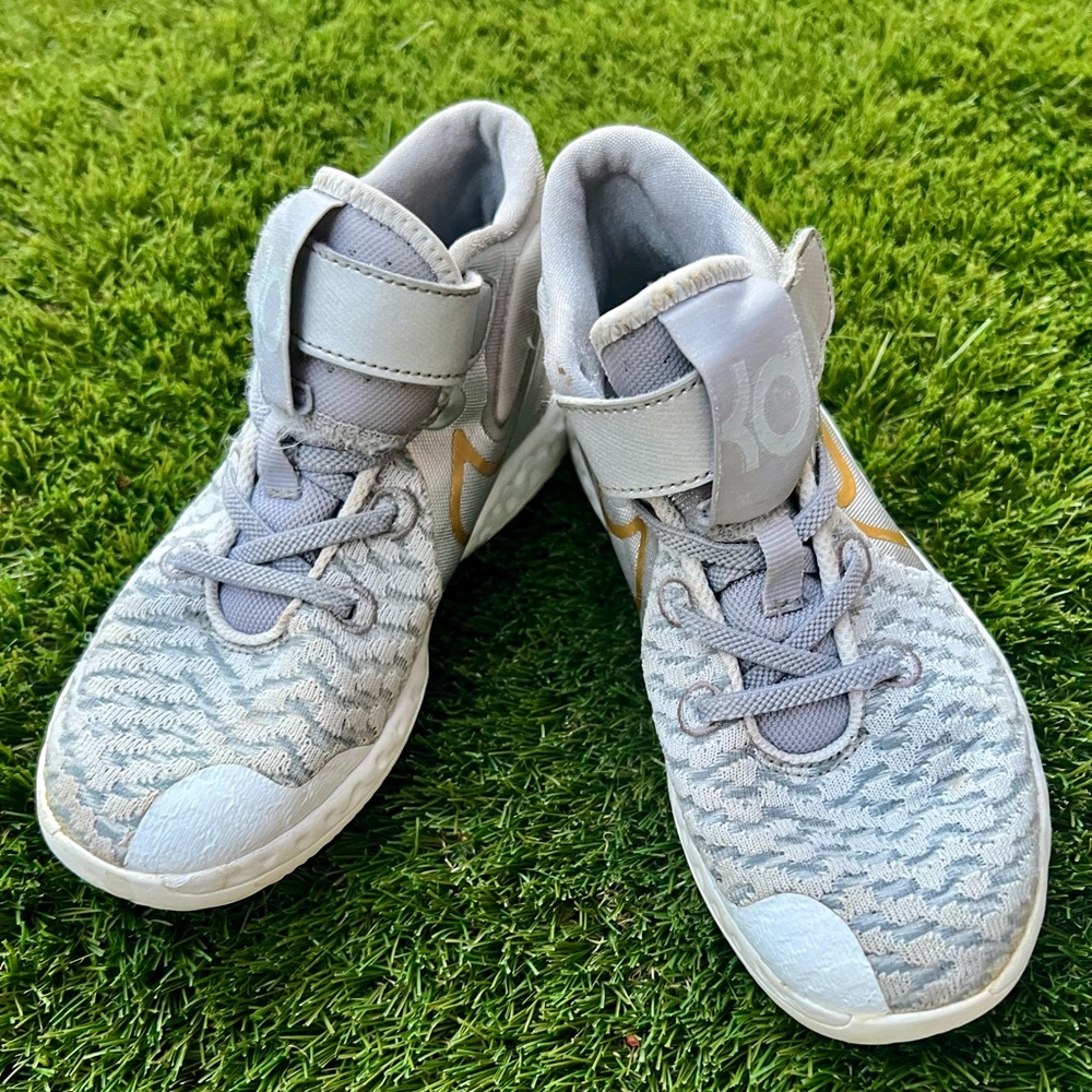 Nike Kd Trey 5 VIII (ps) Little Kids Casual‎ Basketball Sneaker Cw1064-006